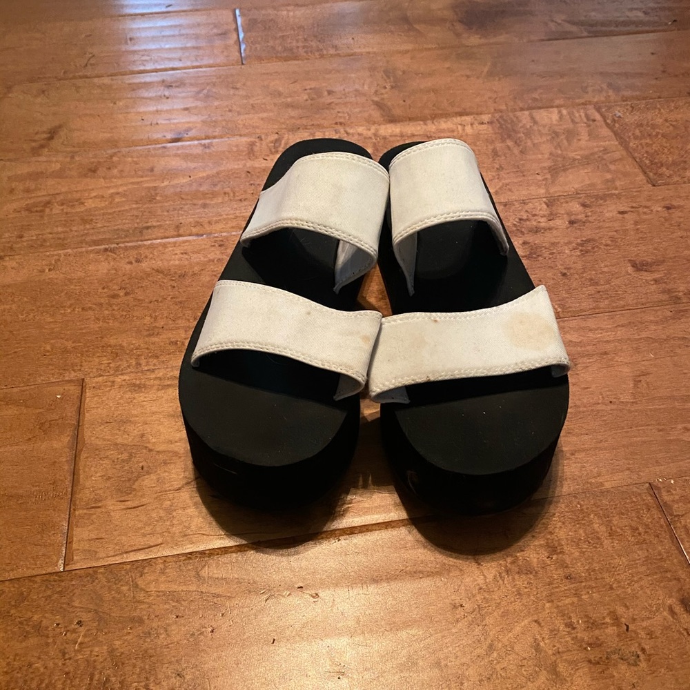 urban outfitters platforms